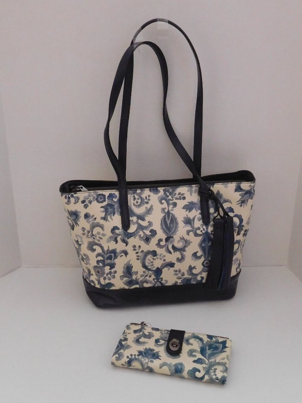 NWT Patricia Nash Ren Revival Verzi Tote Blue Ivory Floral Purse & Wallet Set